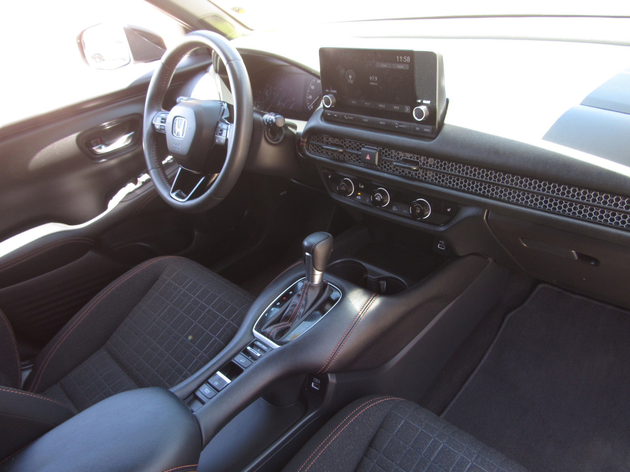 Certified 2023 Honda HR-V Sport image 9