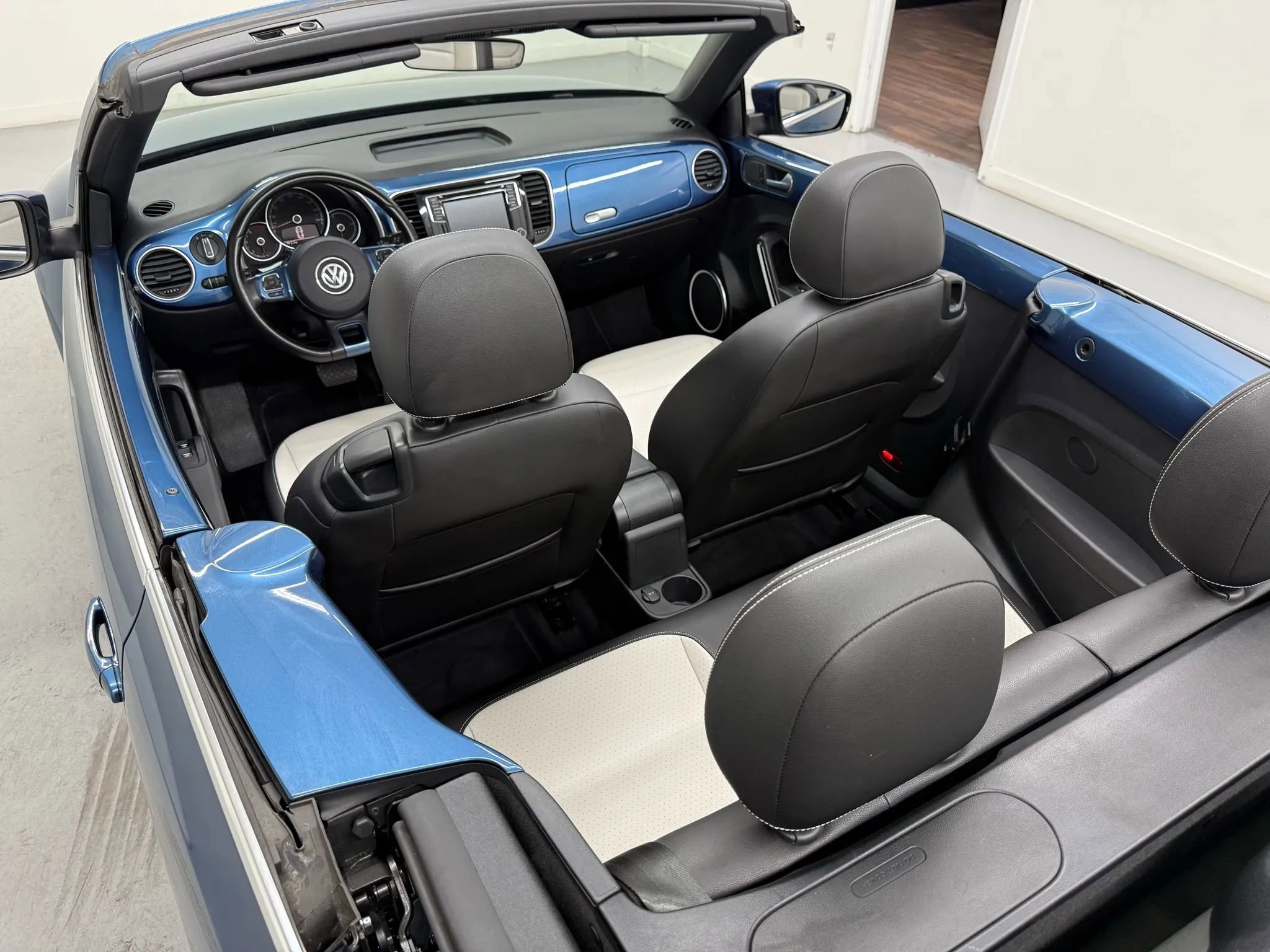 Used 2017 Volkswagen Beetle 1.8T S image 15