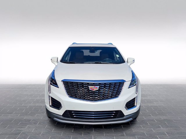 Used 2024 Cadillac XT5 Premium Luxury w/ Technology Package FWD image 2