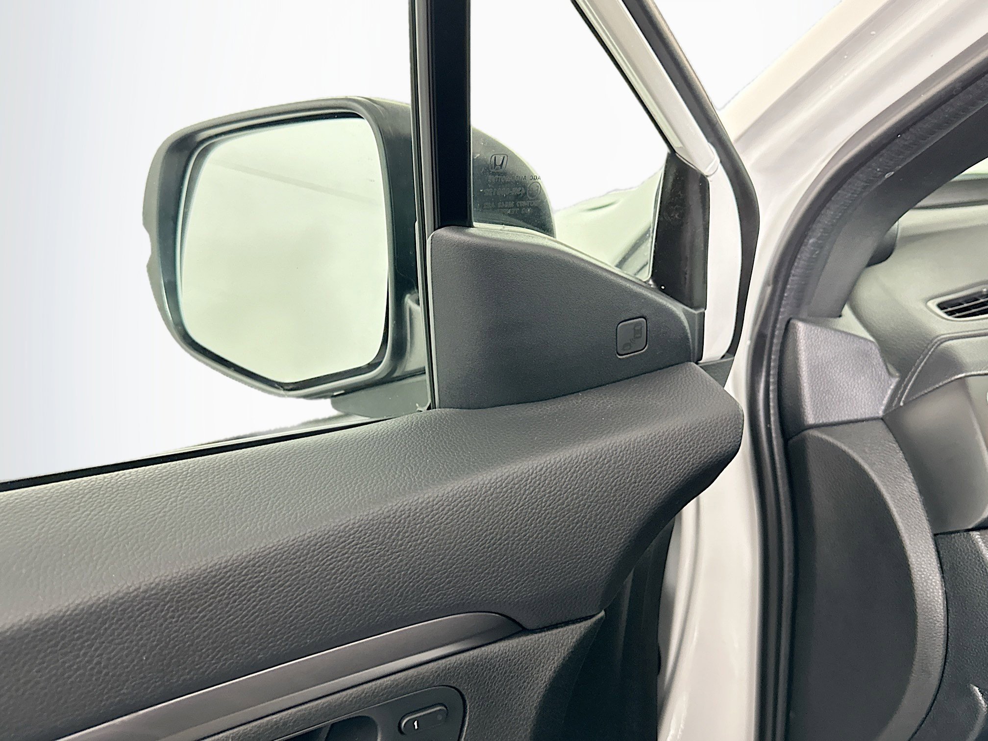 Used 2023 Honda Passport EX-L image 16