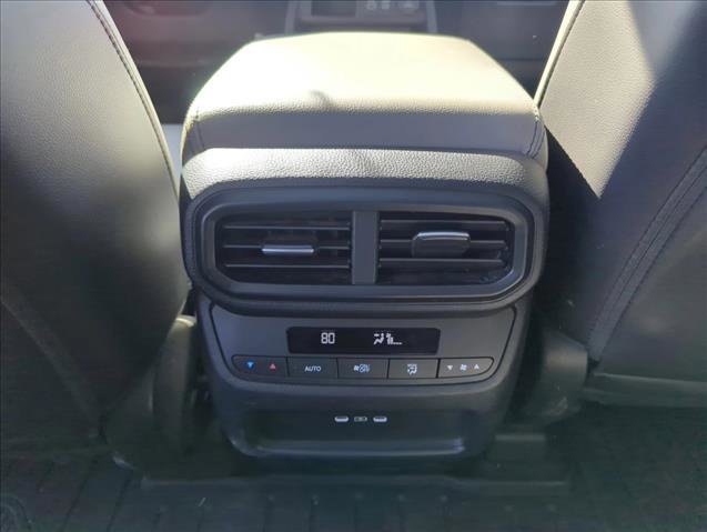 Used 2024 Honda Pilot Touring image 16