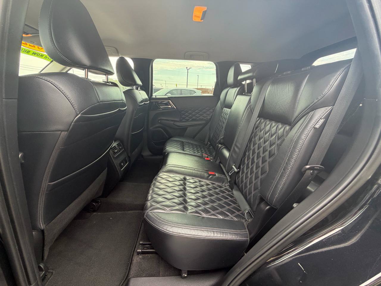 Used 2022 Mitsubishi Outlander SEL AWD/4WD image 6