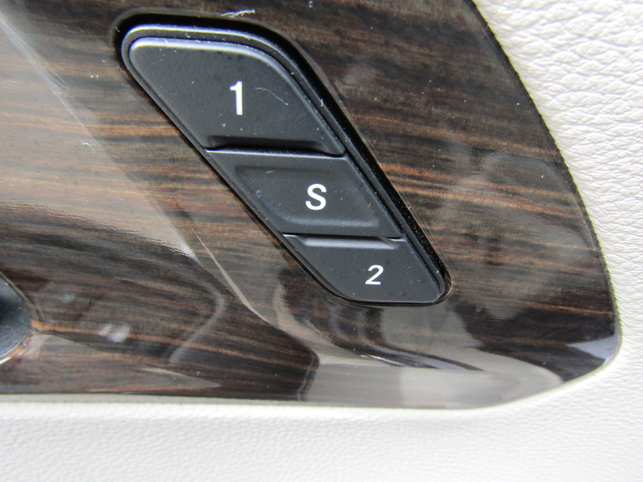 Used 2021 Chrysler Pacifica Limited w/ Premium & Safety Sphere Group AWD/4WD image 22