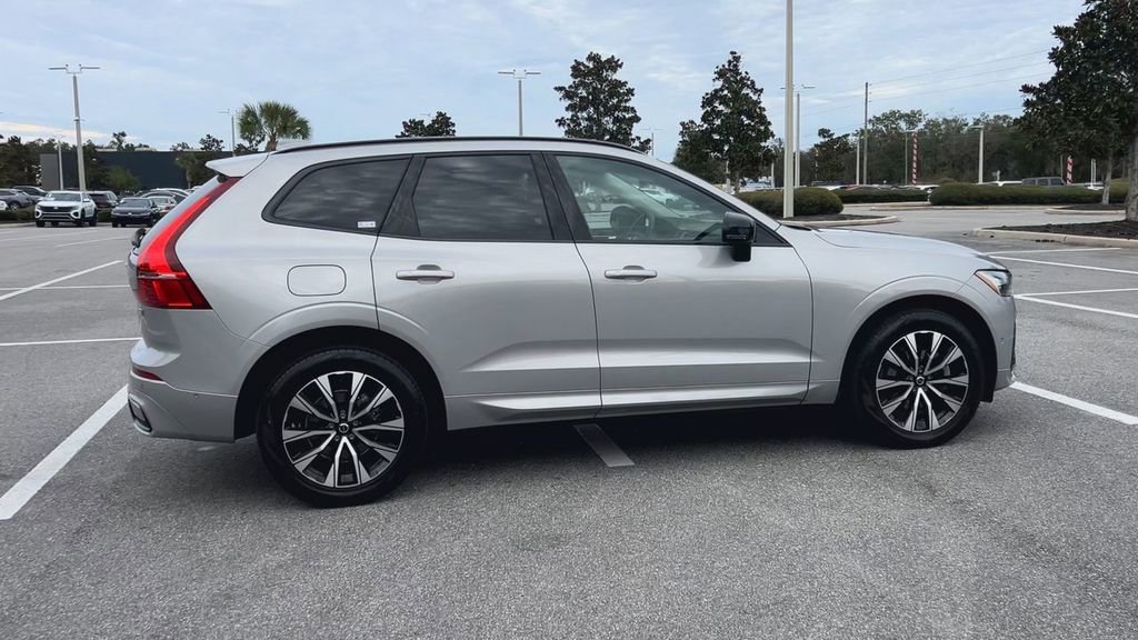 Used 2023 Volvo XC60 B5 Plus w/ Protection Package image 10