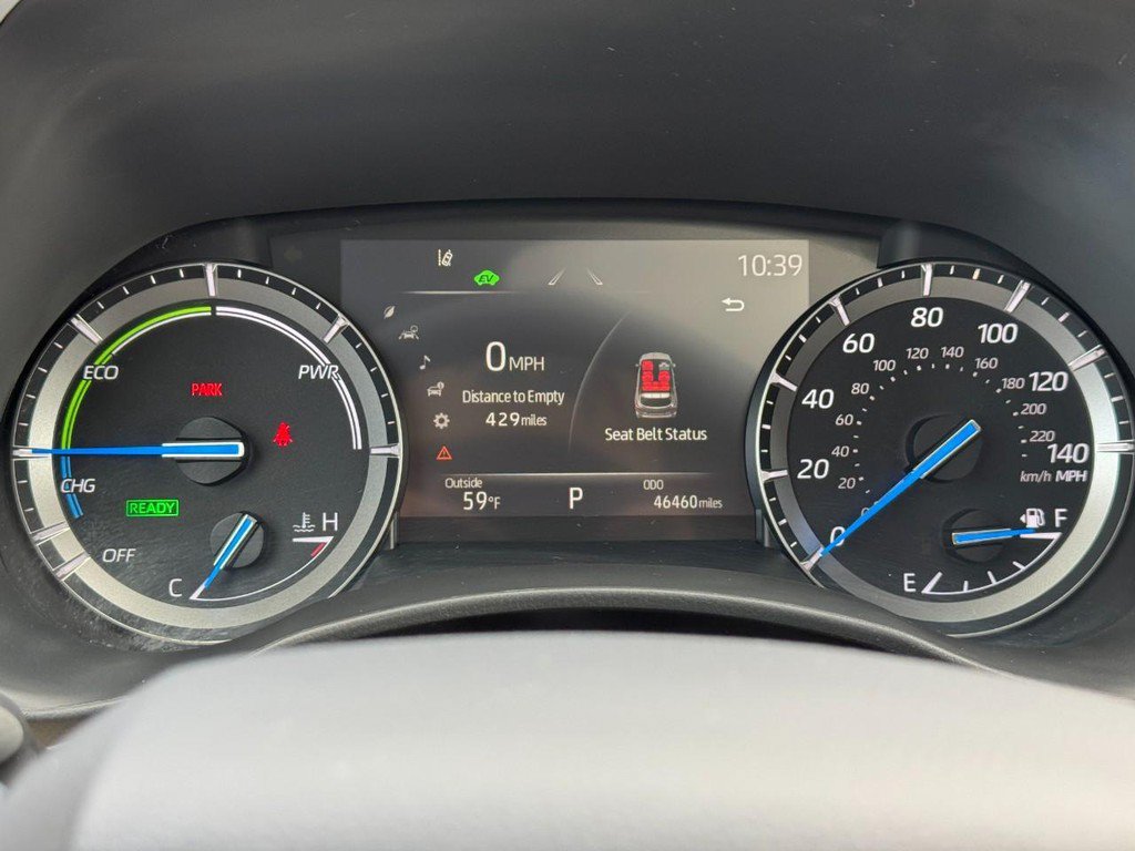 Used 2021 Toyota Highlander XLE AWD/4WD image 29