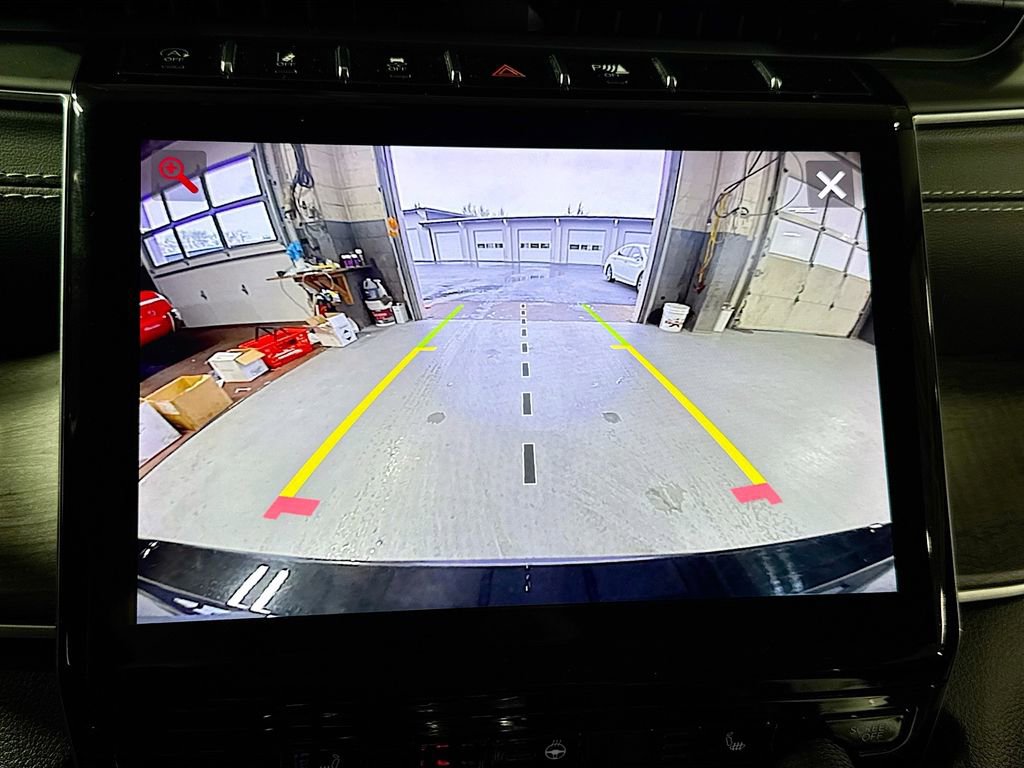 Used 2022 Jeep Grand Cherokee L Limited w/ Trailer Tow Group (B) AWD/4WD image 26