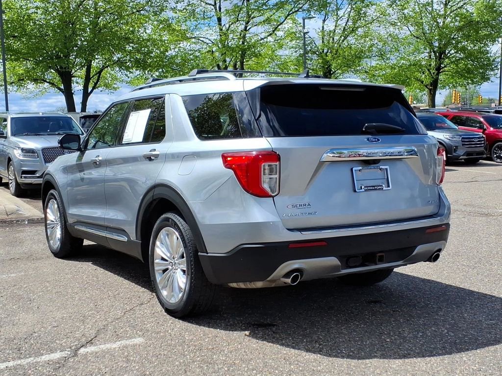Used 2022 Ford Explorer Limited w/ Equipment Group 301A AWD/4WD image 3
