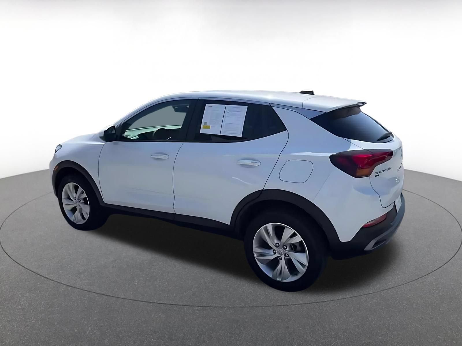 Used 2025 Buick Encore GX Preferred AWD/4WD image 10