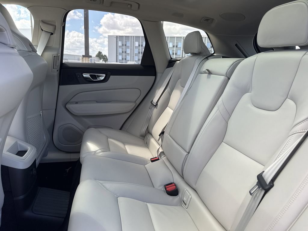 New 2025 Volvo XC60 T8 Ultra w/ Protection Package Premier image 15