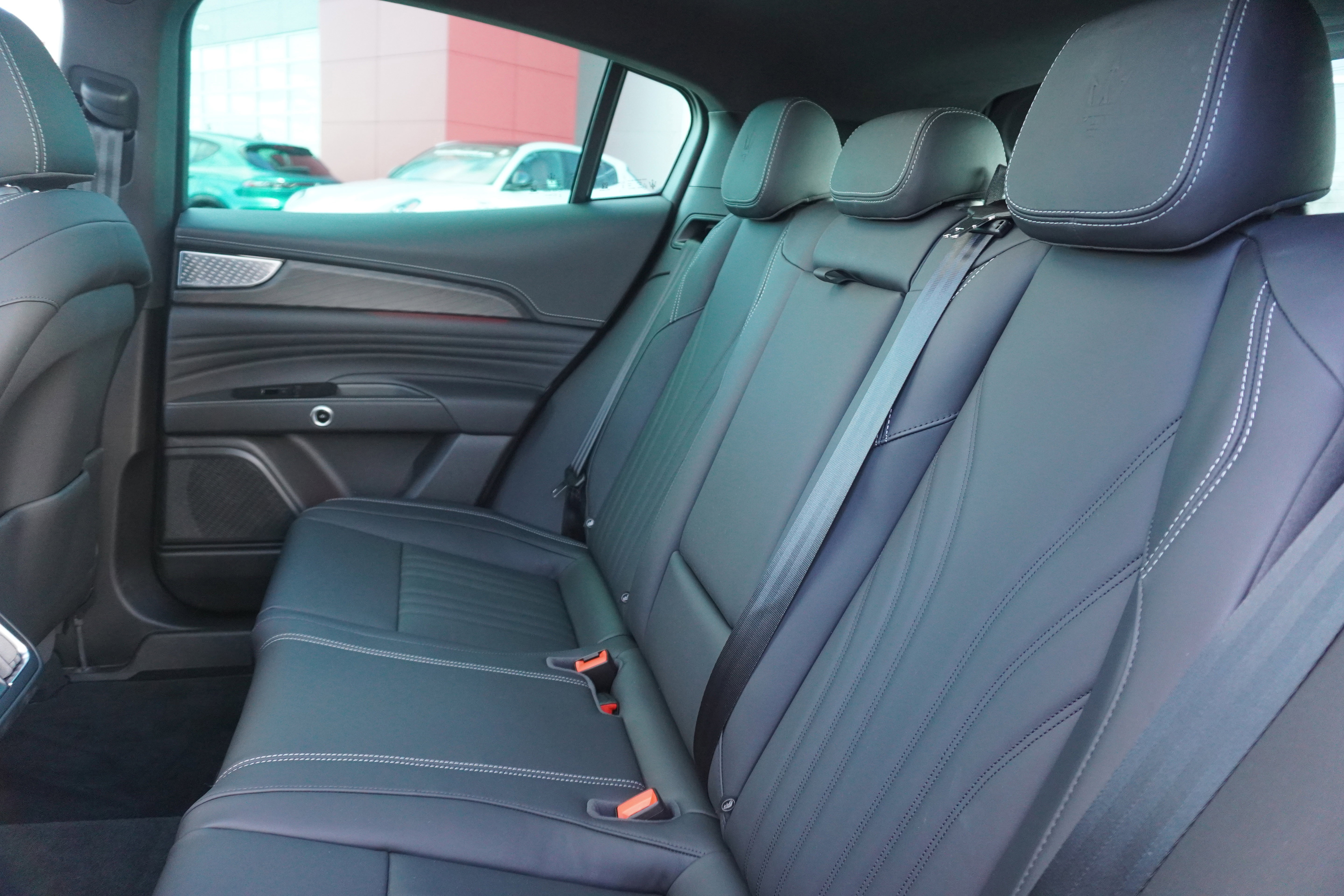 New 2025 Maserati Grecale GT image 36