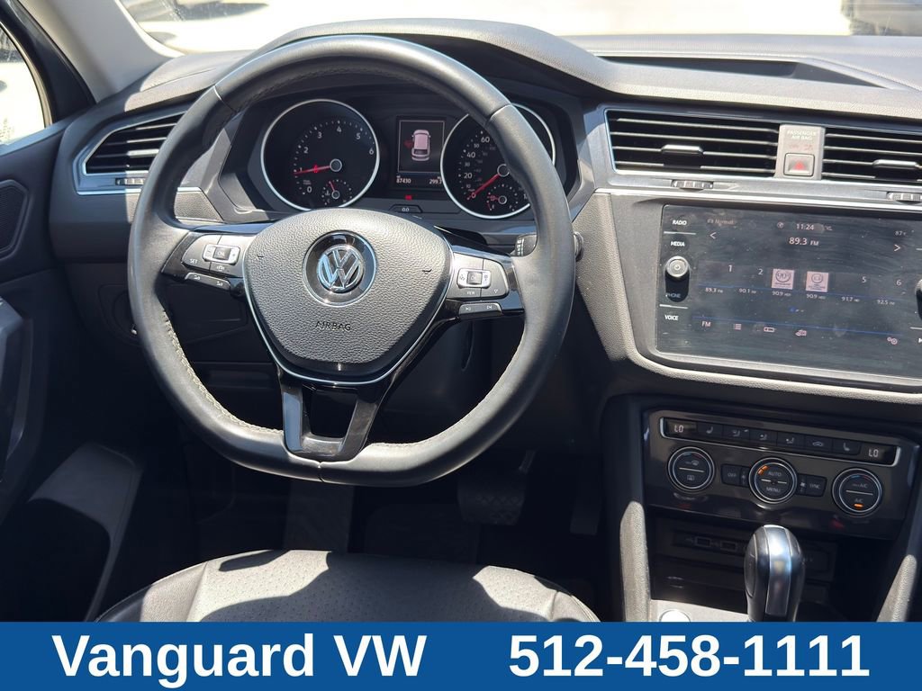 Used 2020 Volkswagen Tiguan SE w/ Panoramic Sunroof Package AWD/4WD image 24