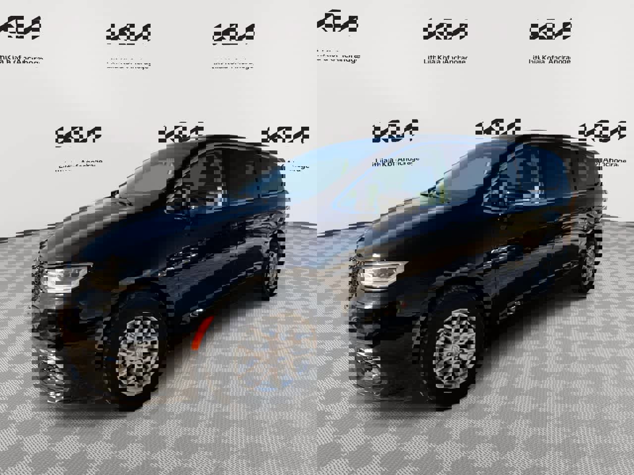 Used 2024 Chrysler Pacifica Touring-L image 1