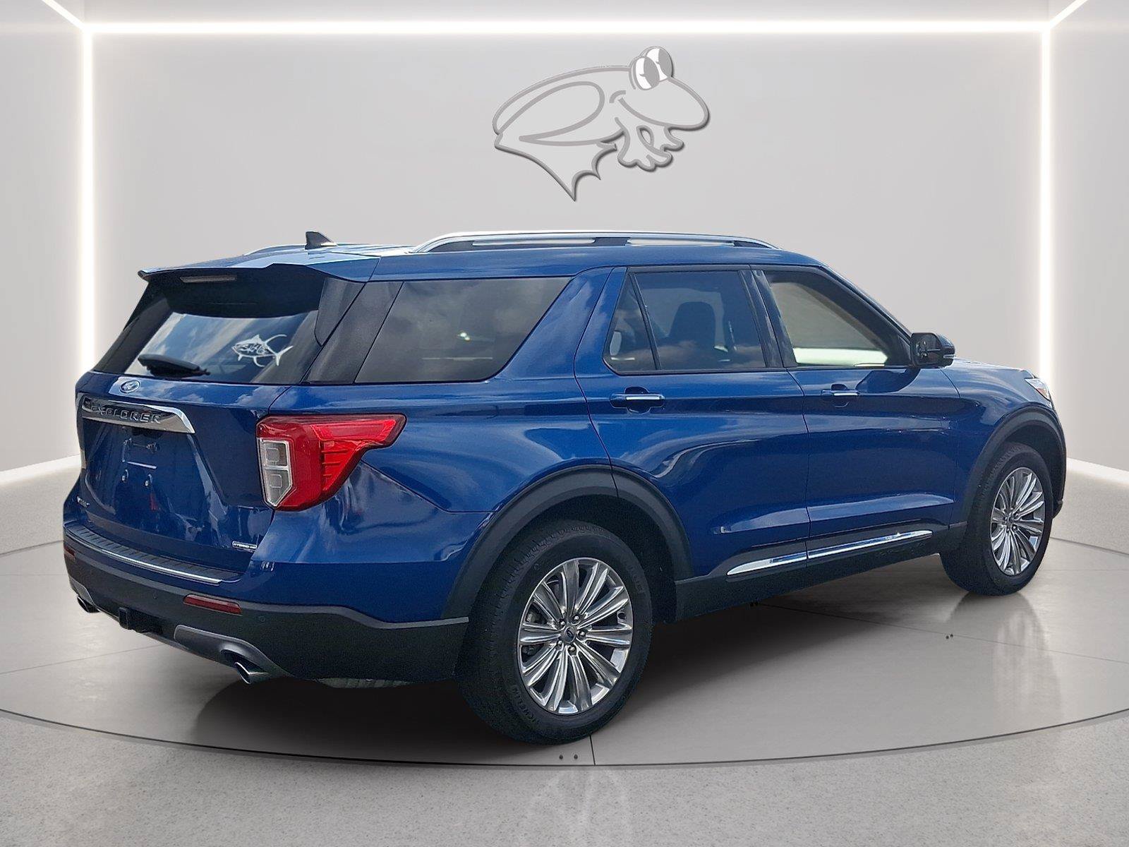 Certified 2023 Ford Explorer Limited w/ Hybrid Equipment Group 310A AWD/4WD image 5