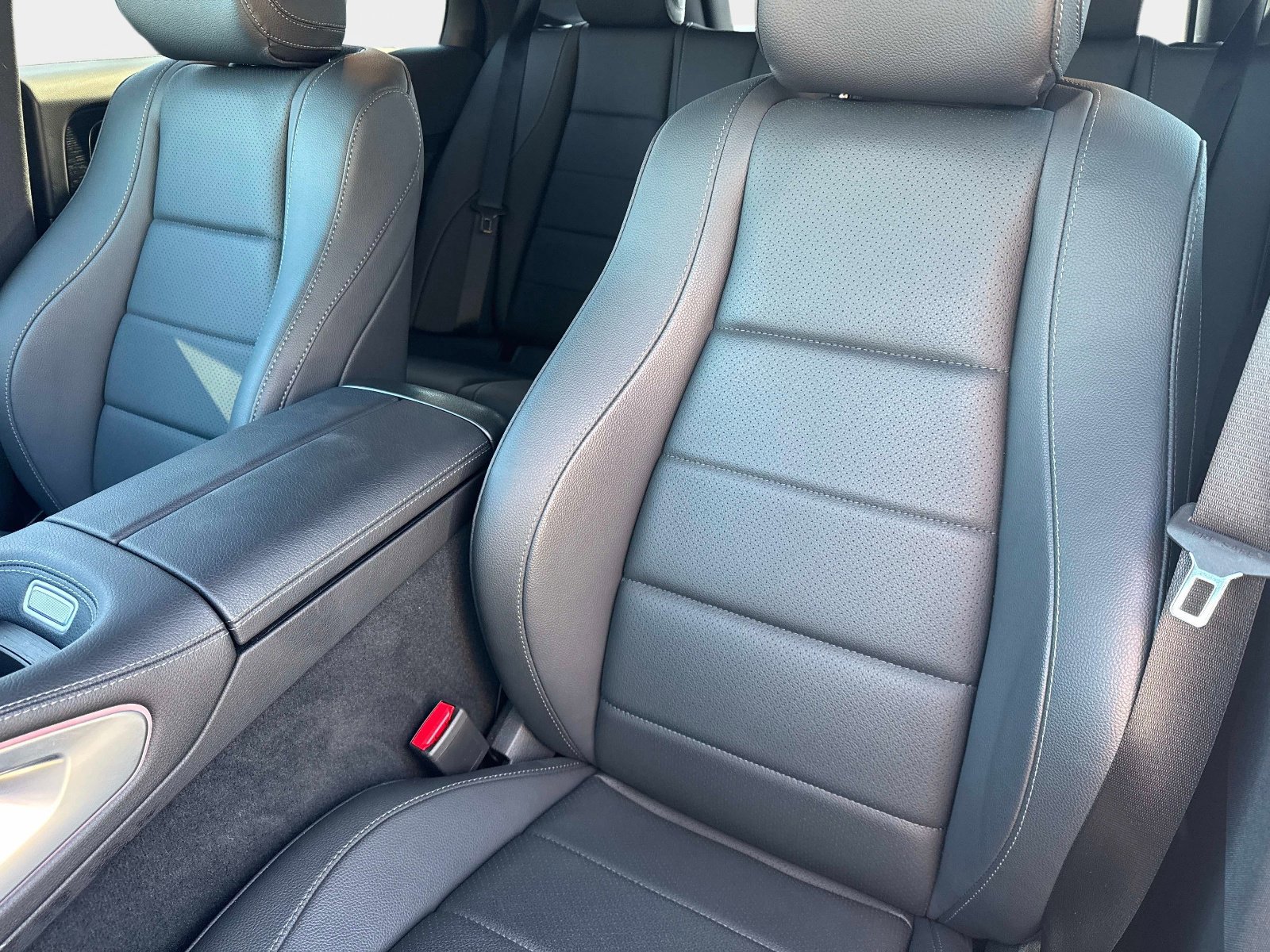 Used 2025 Mercedes-Benz GLE 350 4MATIC image 19