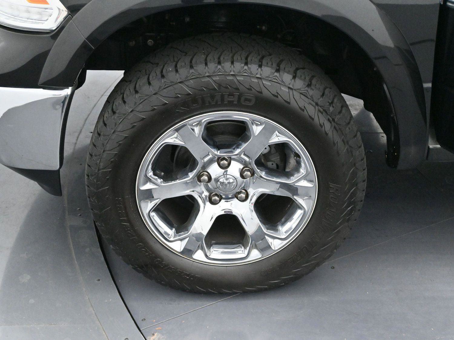 Used 2017 RAM 1500 Laramie w/ Convenience Group image 31