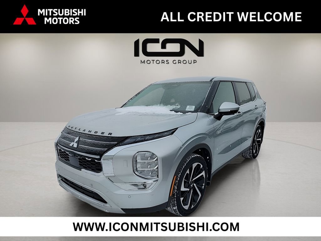 Used 2024 Mitsubishi Outlander SE image 1