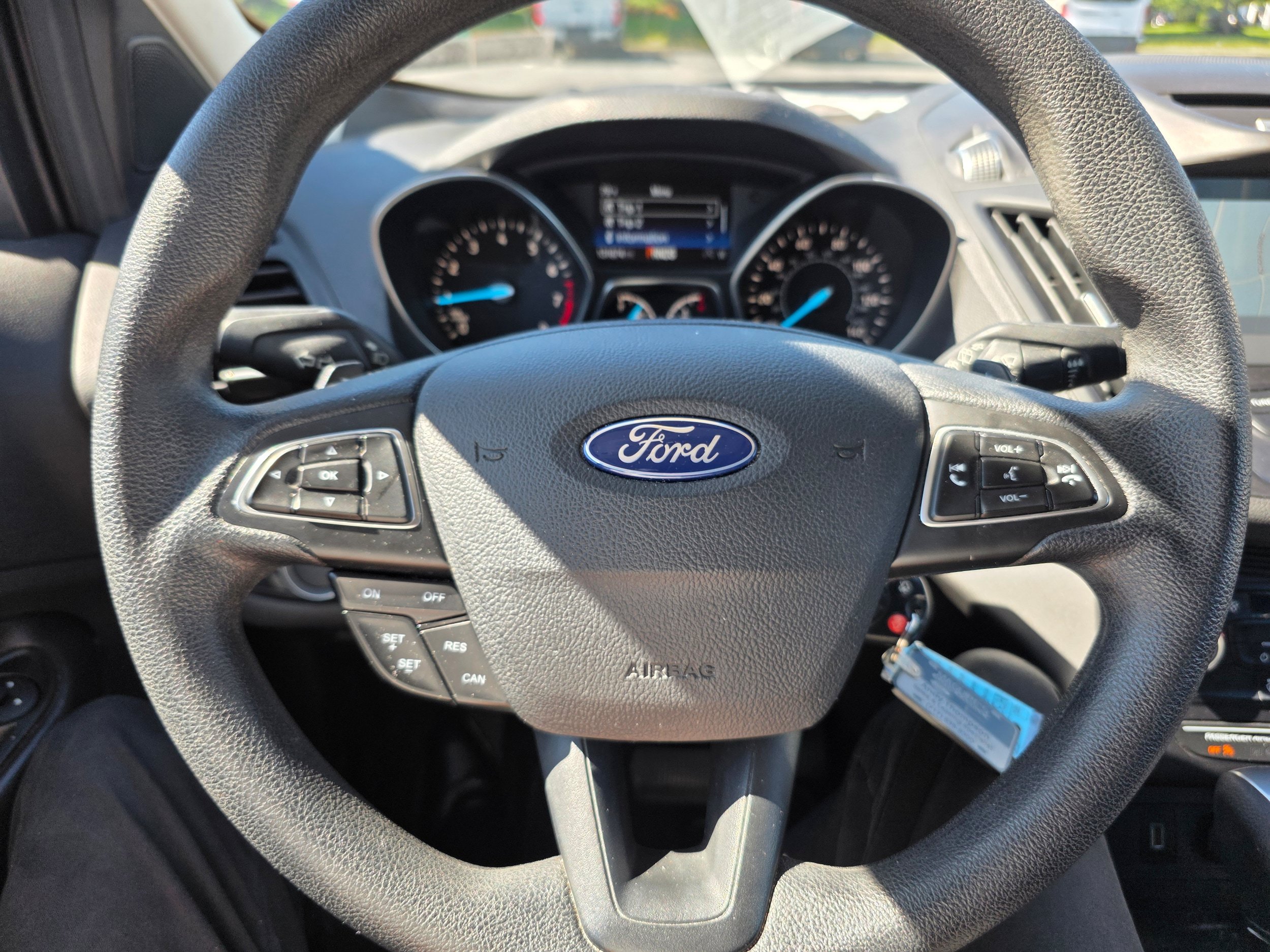 Used 2017 Ford Escape SE w/ Equipment Group 201A AWD/4WD image 14