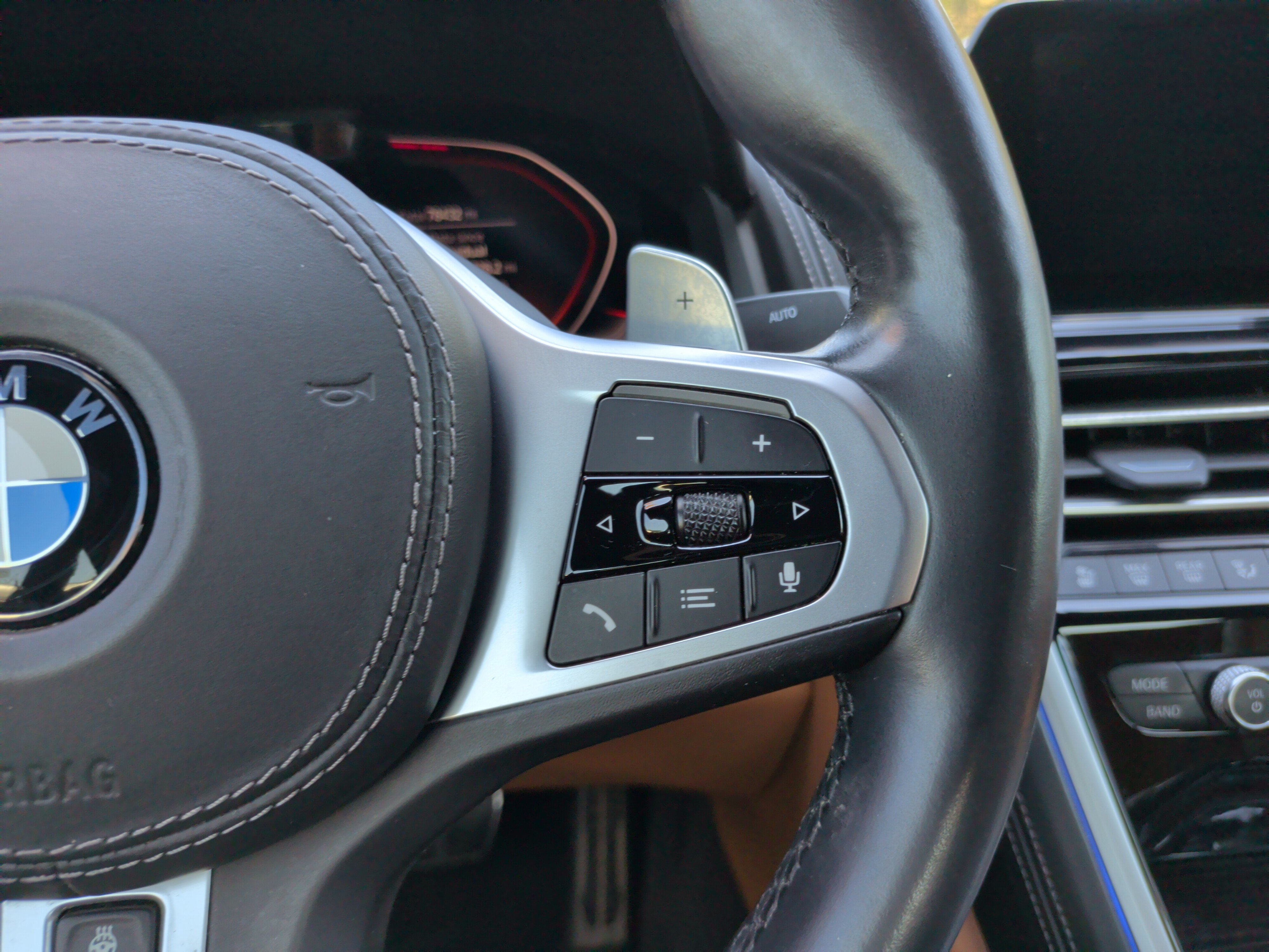 Used 2020 BMW 840i Coupe w/ M Sport Package RWD image 22