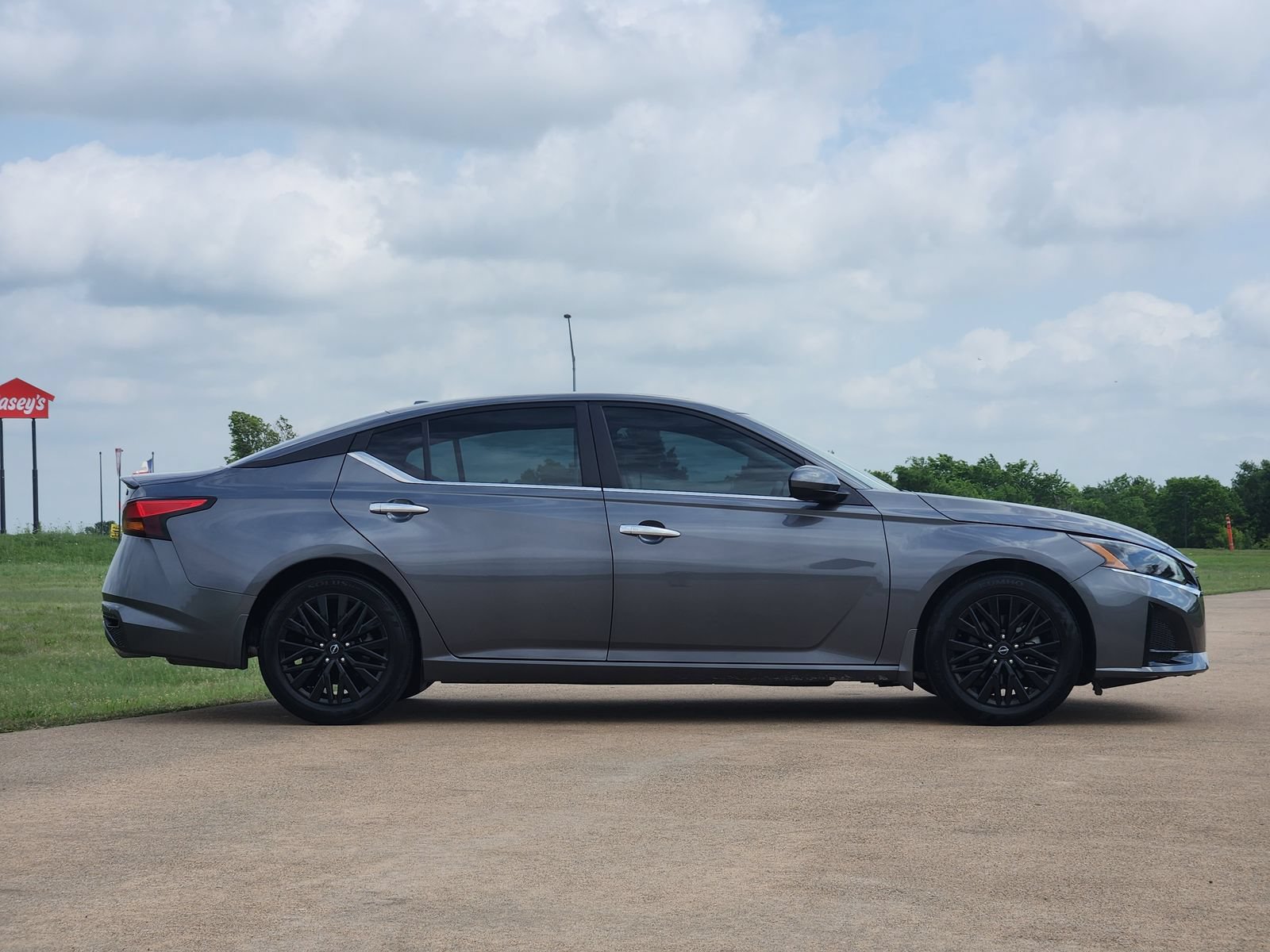 Certified 2025 Nissan Altima 2.5 SV w/ SV Special Edition Package FWD image 7