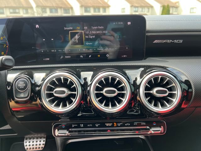 Used 2021 Mercedes-Benz A 35 AMG 4MATIC image 21