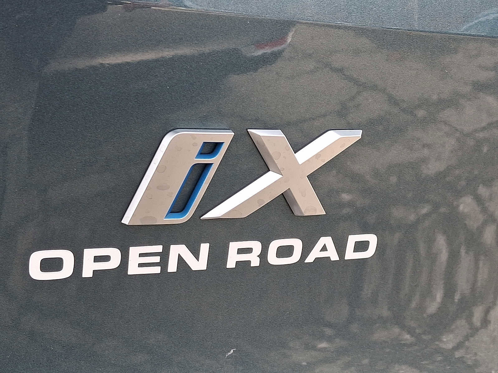 Used 2025 BMW iX xDrive50 image 30