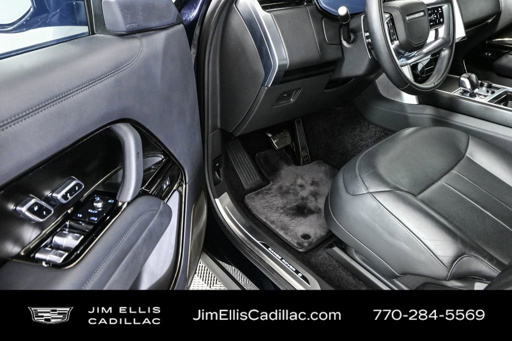 Used 2023 Land Rover Range Rover SV image 7