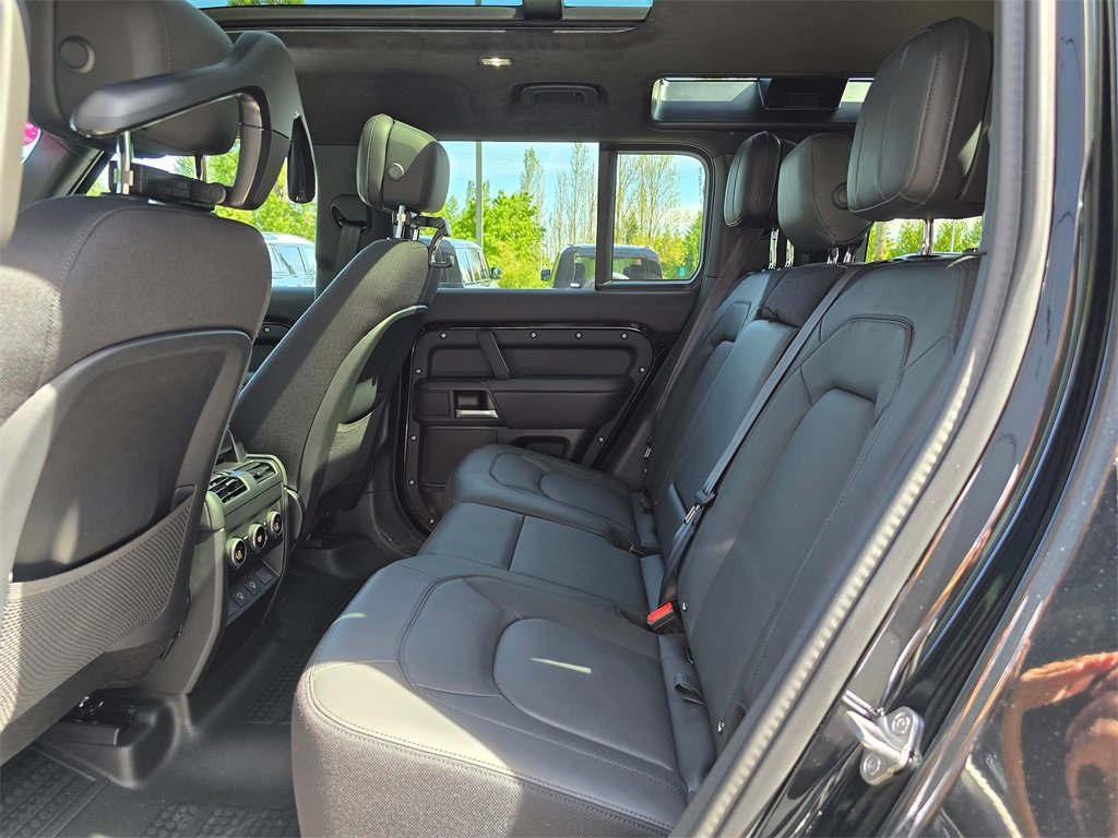 New 2025 Land Rover Defender 110 X image 25
