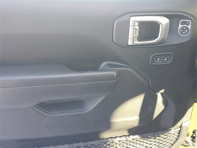 Certified 2023 Jeep Gladiator Sport image 16