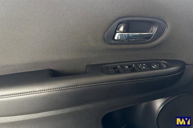 Used 2020 Honda HR-V Sport image 11