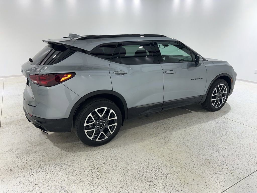 Used 2025 Chevrolet Blazer RS image 5