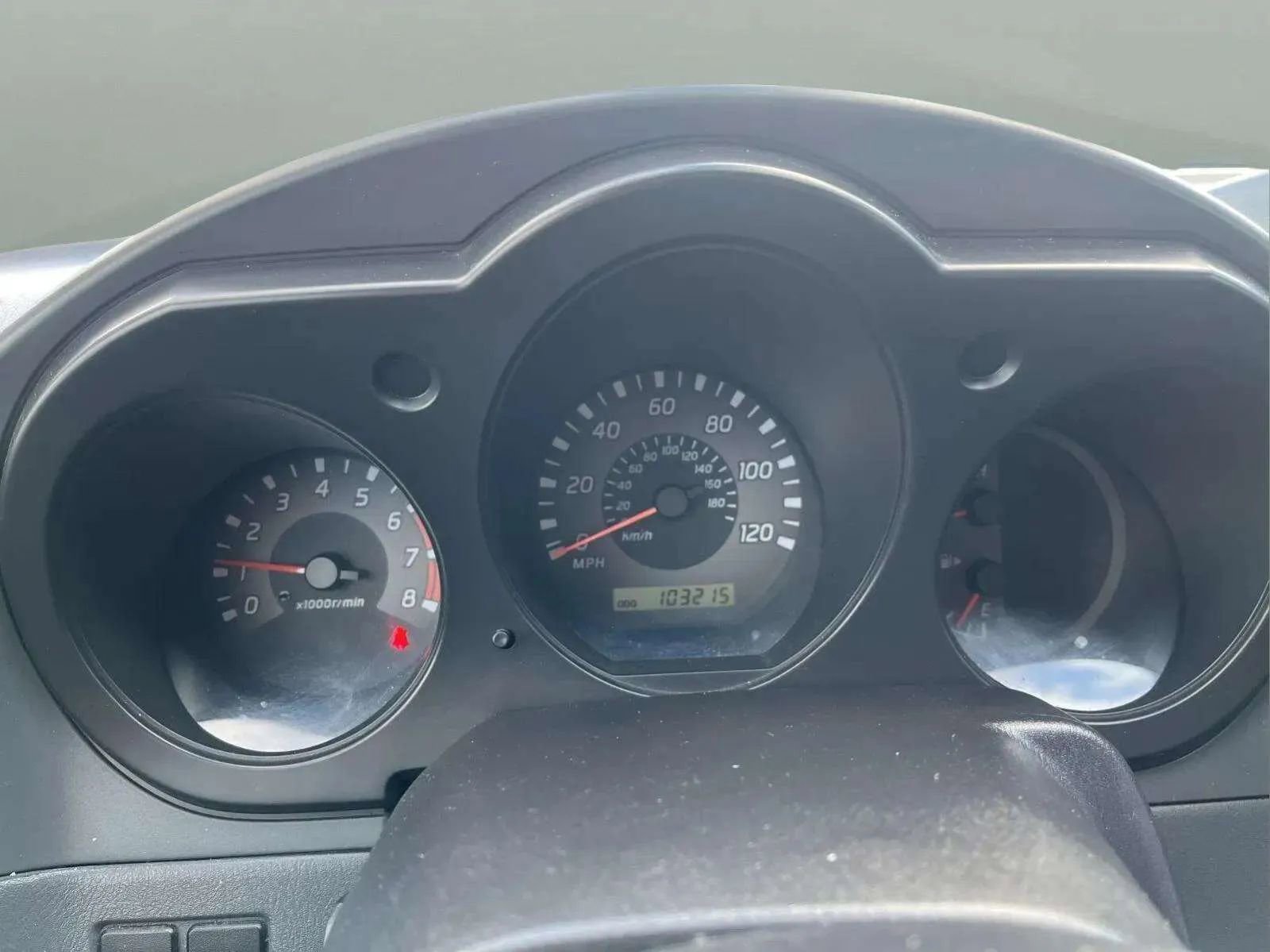 Used 2002 Nissan Frontier XE image 10