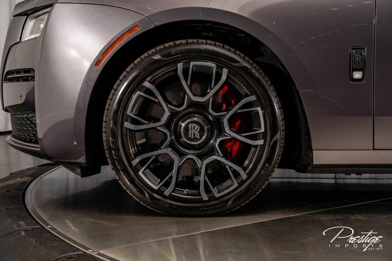 Used 2022 Rolls-Royce Ghost Black Badge image 12