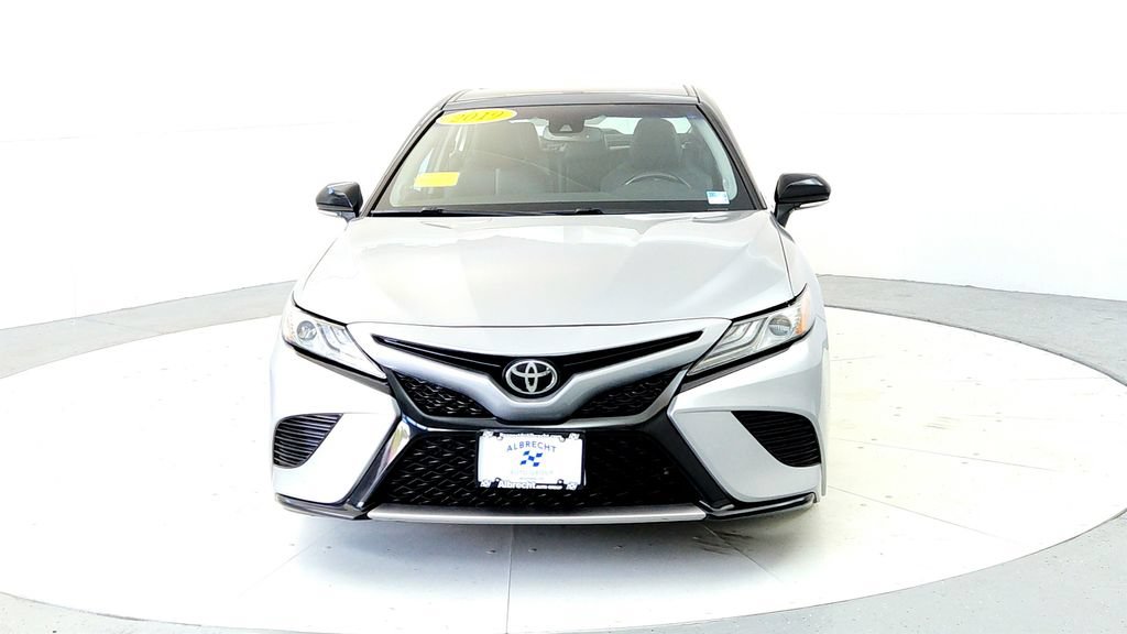 Used 2019 Toyota Camry XSE w/ Navigation Package FWD image 8