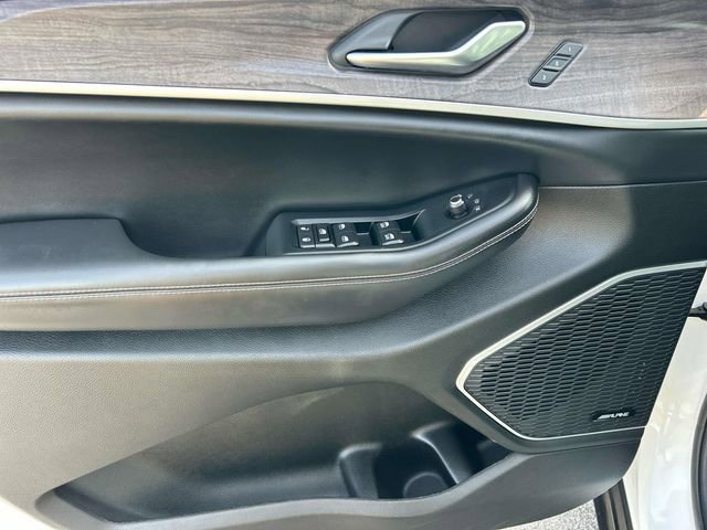 Used 2023 Jeep Grand Cherokee 4WD 4xe image 16