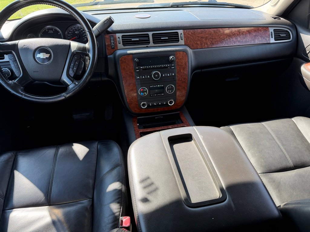 Used 2008 Chevrolet Avalanche LT AWD/4WD image 10