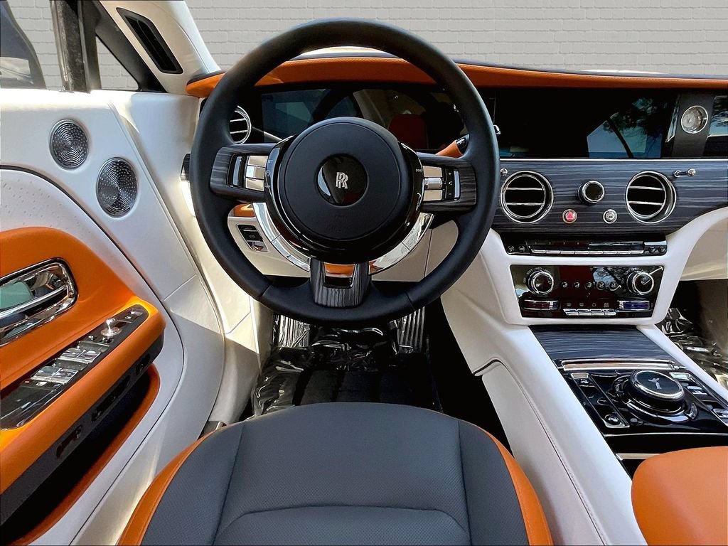 Used 2024 Rolls-Royce Spectre w/ Spectre Launch Package AWD/4WD image 10