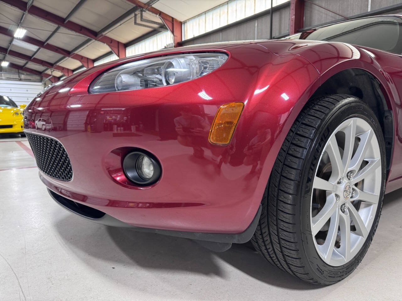 Used 2007 MAZDA MX-5 Miata Grand Touring w/ Premium Pkg RWD image 25
