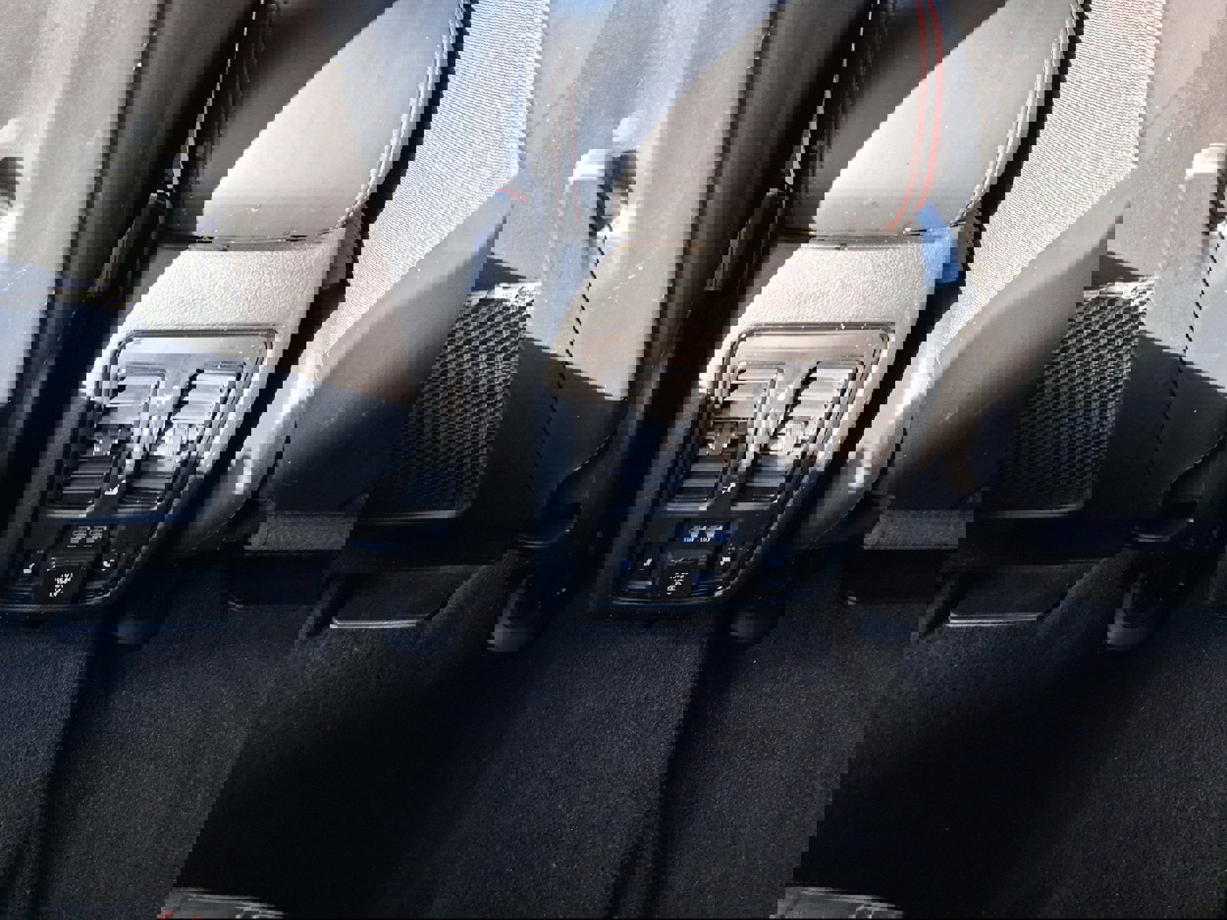 Used 2024 Dodge Durango GT image 16