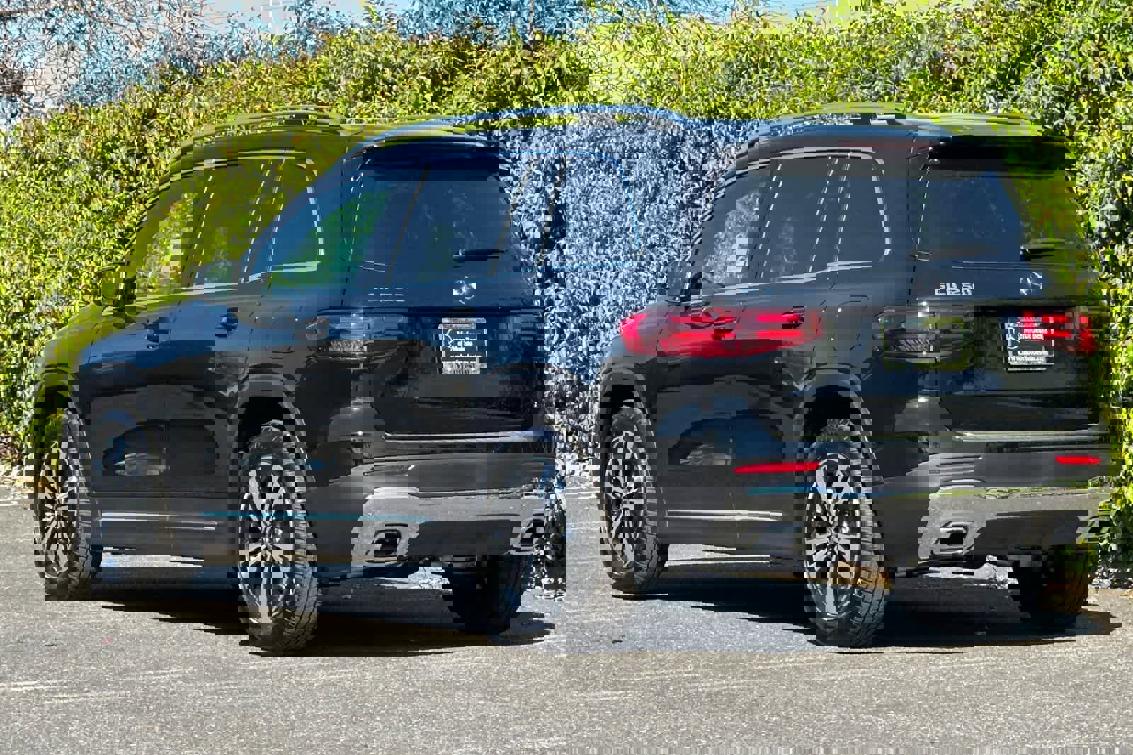 New 2026 Mercedes-Benz GLB 250 image 5