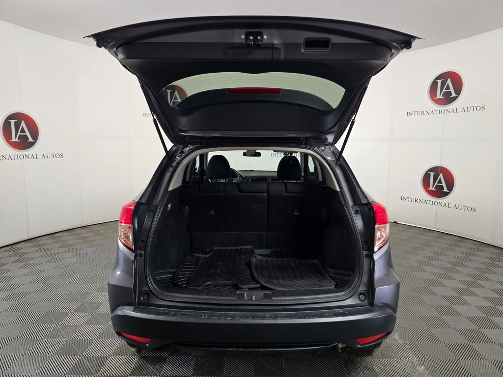 Used 2017 Honda HR-V EX image 9