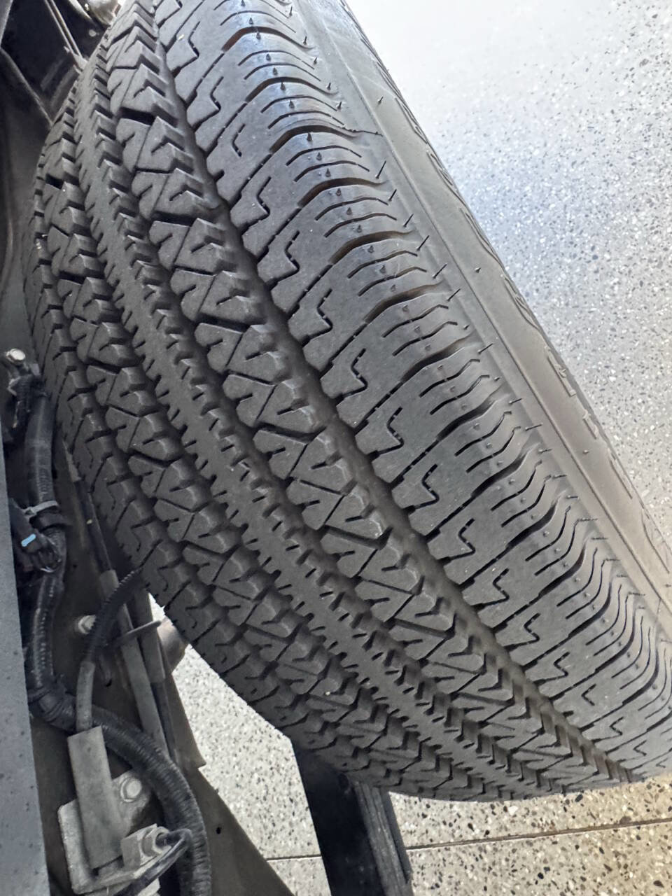 Used 2023 GMC Savana 2500 w/ Driver Convenience Package image 12