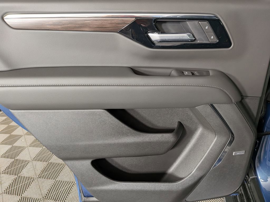 New 2026 Chevrolet Tahoe LT w/ Comfort Package image 32