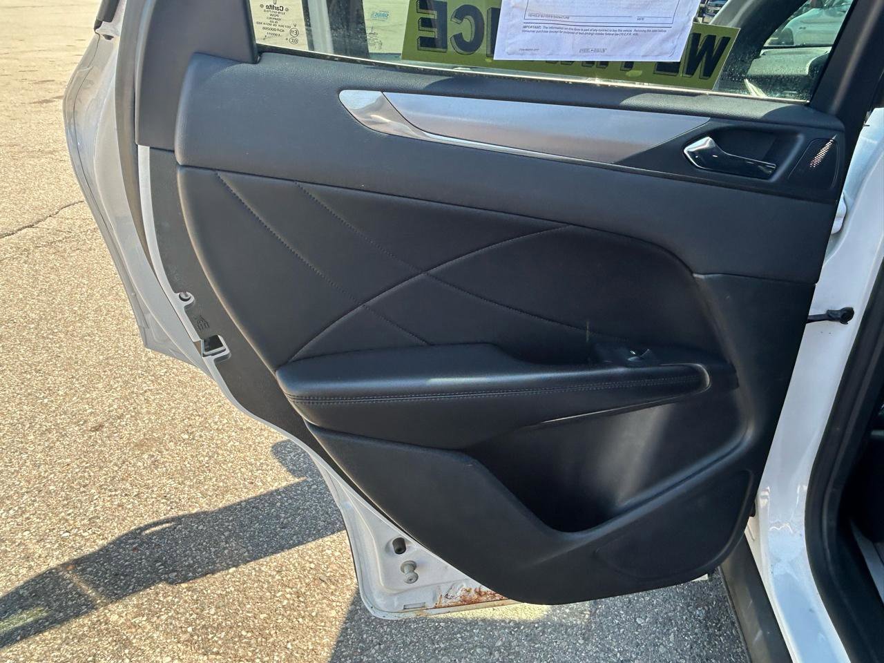 Used 2017 Lincoln MKC Select w/ Select Plus Package image 13