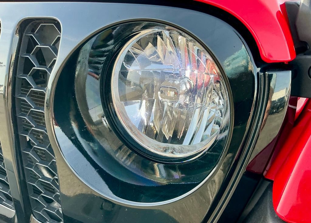 Used 2022 Jeep Gladiator Willys image 10