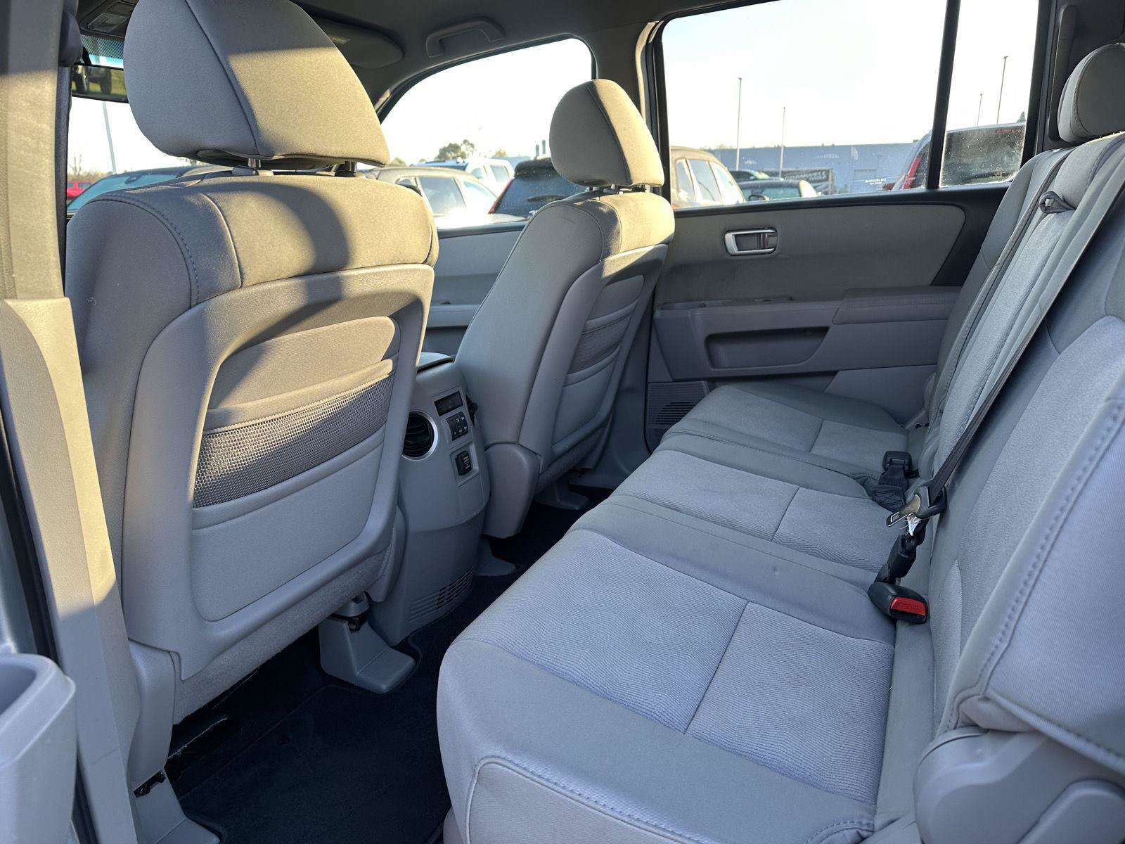 Used 2011 Honda Pilot LX image 19