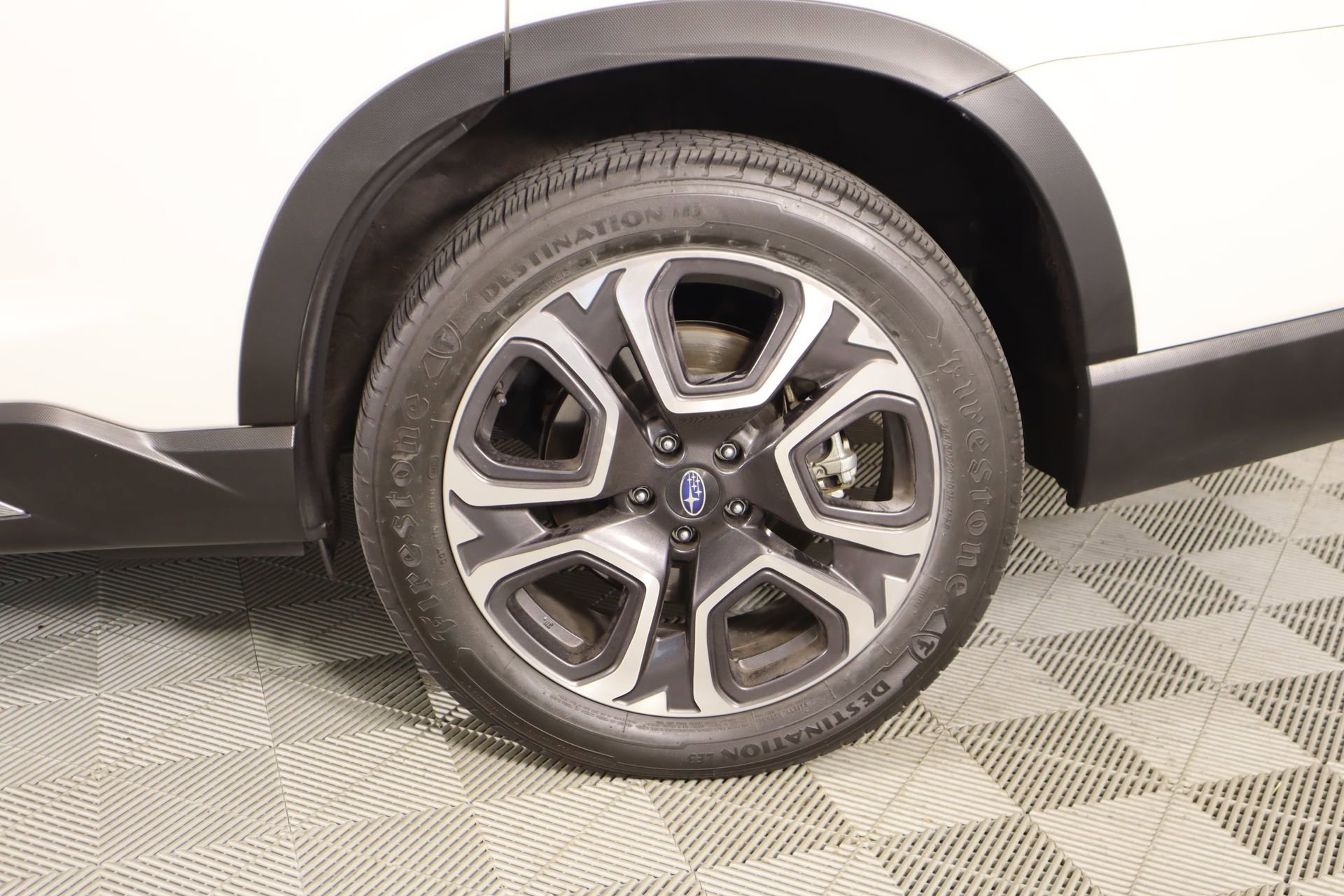 Used 2023 Subaru Ascent Limited image 19