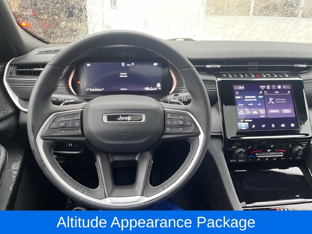 Used 2023 Jeep Grand Cherokee L Laredo AWD/4WD image 17