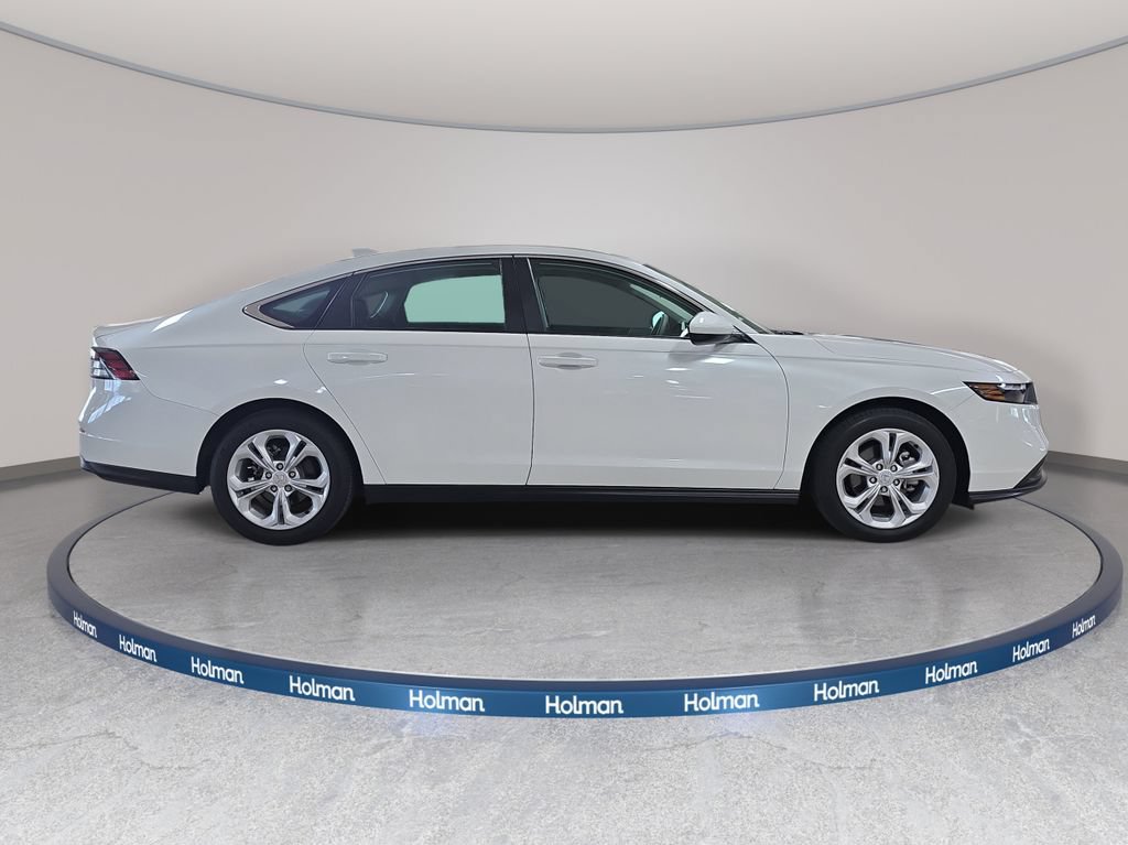 Used 2025 Honda Accord LX image 6