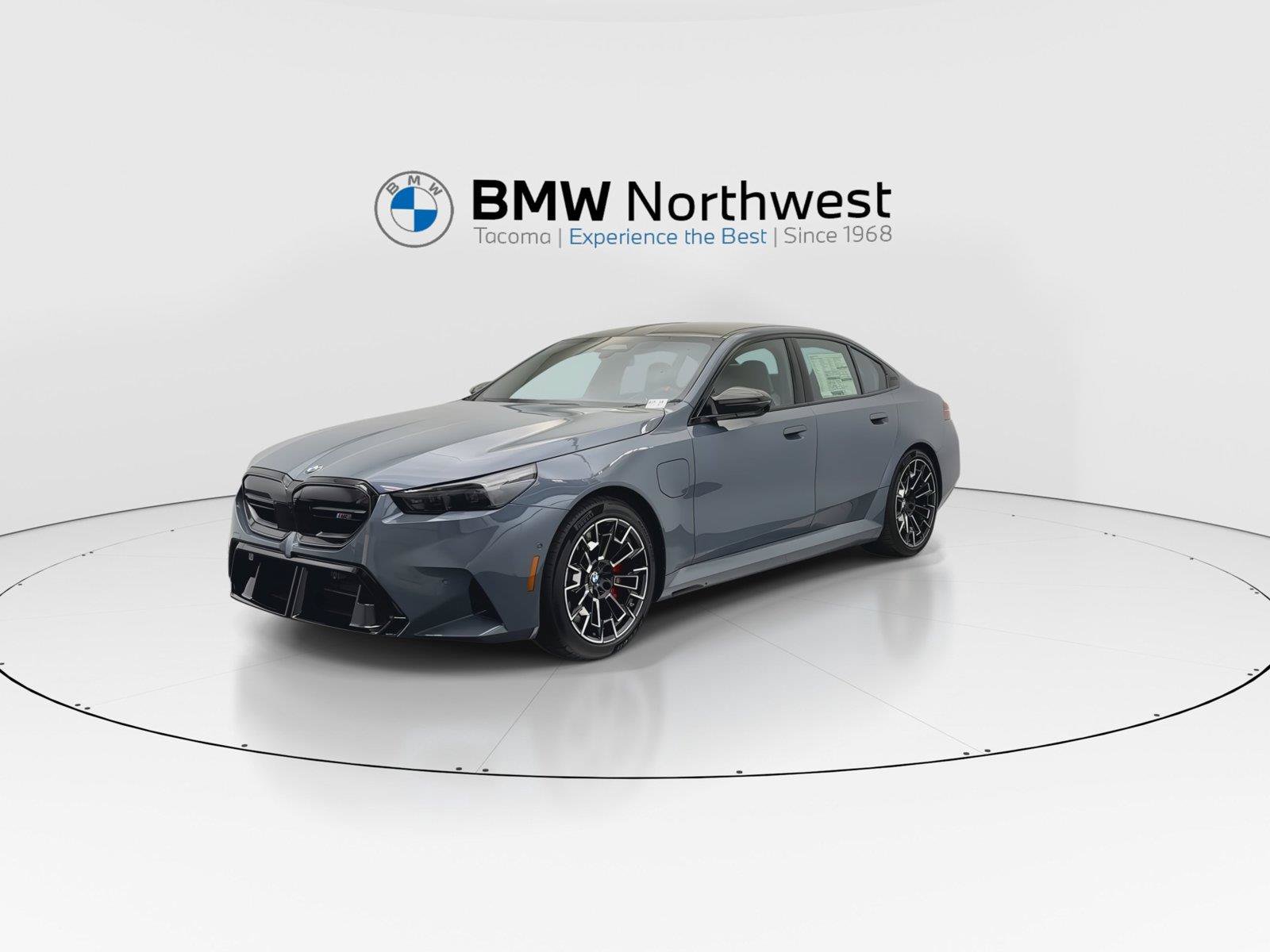 New 2027 BMW M5 w/ Carbon Package AWD/4WD image 9