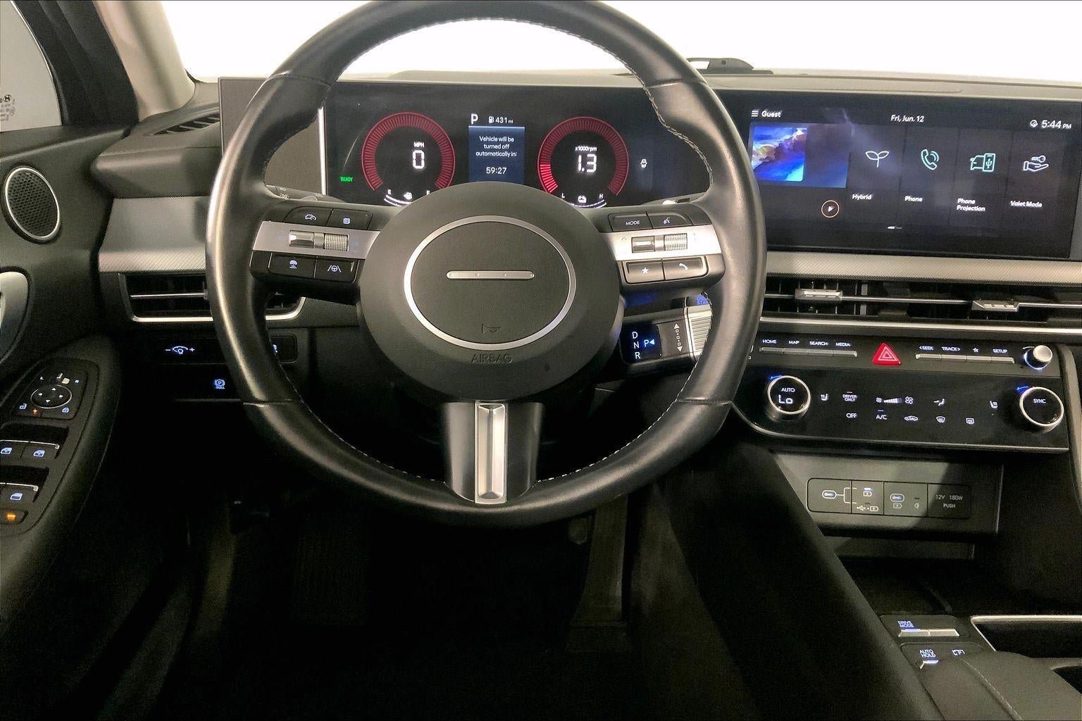Used 2025 Hyundai Sonata SEL FWD image 5